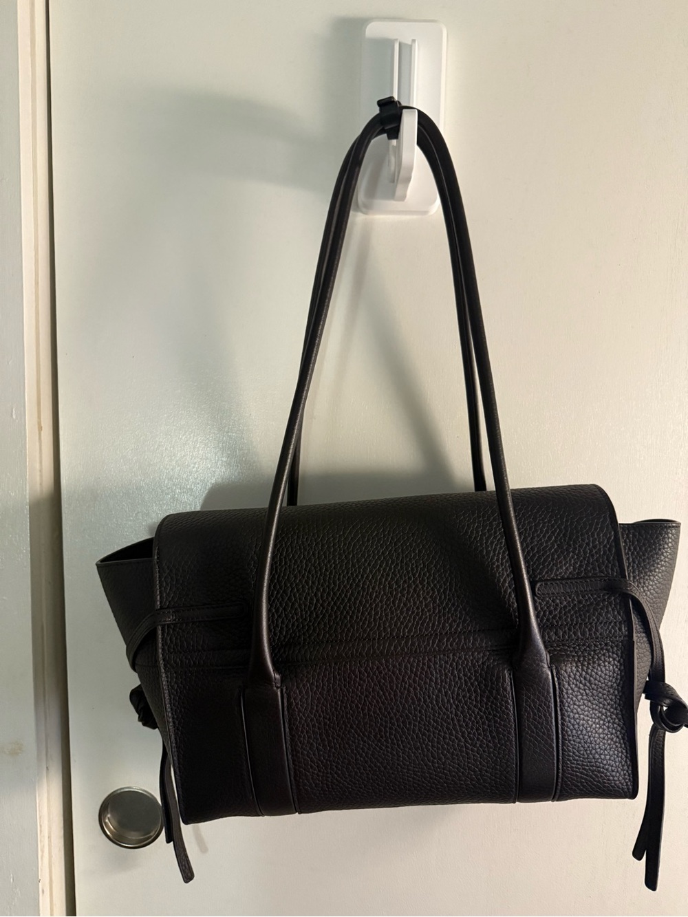 Mulberry Black Pebbled Leather Tote with Slim Shoulder Straps - Picture 2 of 7